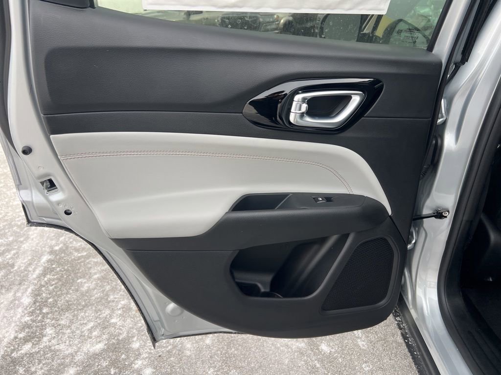 New 2026 Jeep Compass Limited image 15