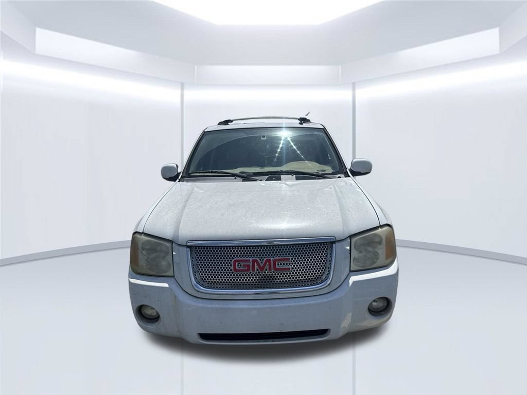 Used 2007 GMC Envoy Denali RWD image 4