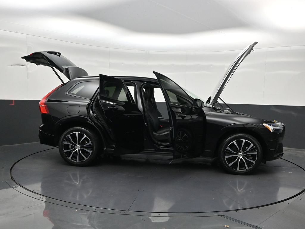 Certified 2024 Volvo XC60 B5 Plus w/ Protection Package Premier AWD/4WD image 36