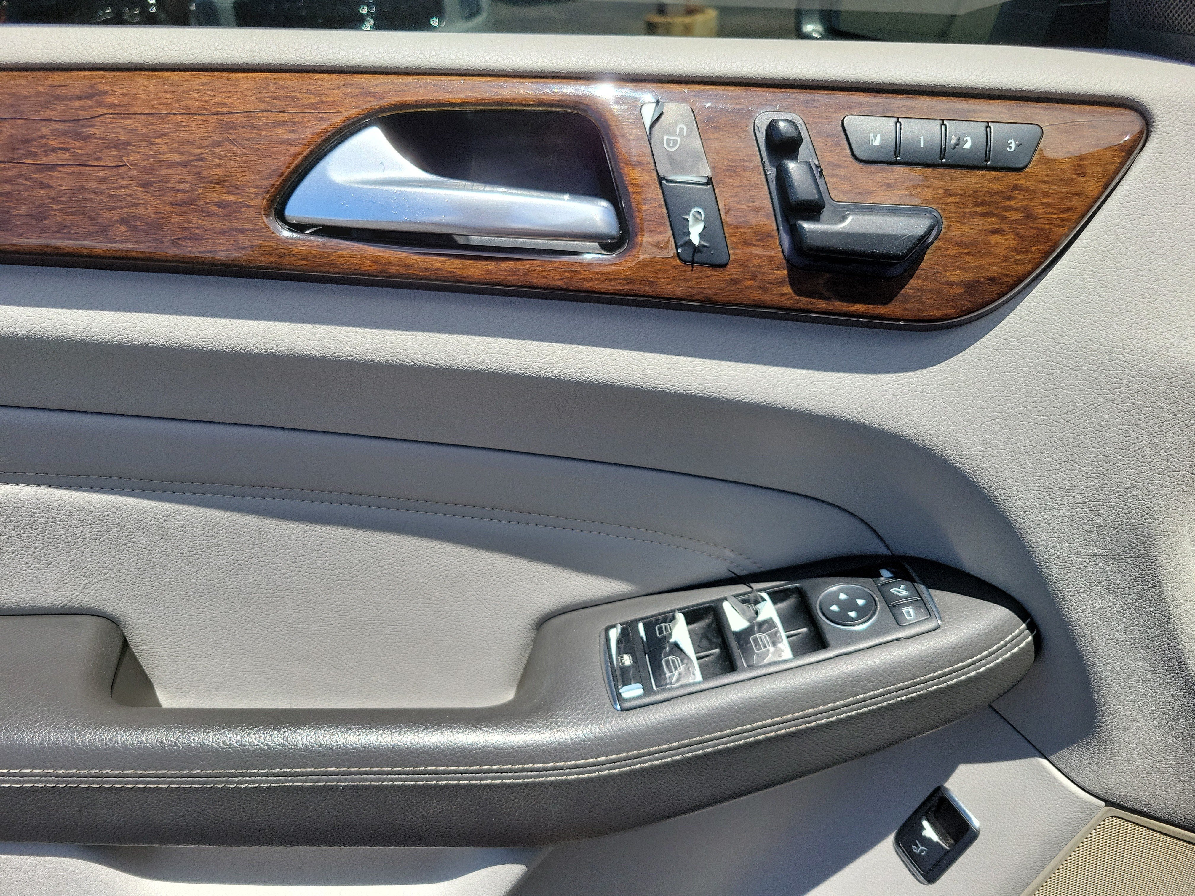 Used 2012 Mercedes-Benz ML 350 4MATIC image 7