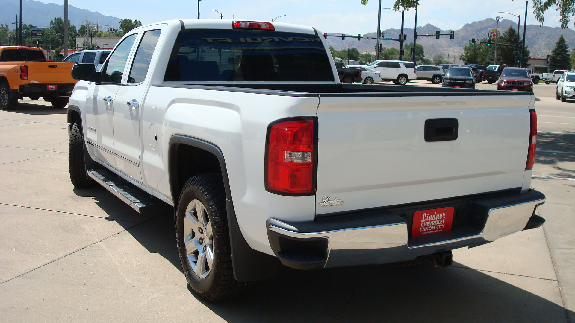 Used 2015 GMC Sierra 1500 SLT w/ Suspension Package, Off-Road AWD/4WD image 6