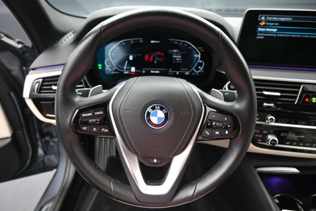 Used 2022 BMW 530e w/ Convenience Package RWD image 12