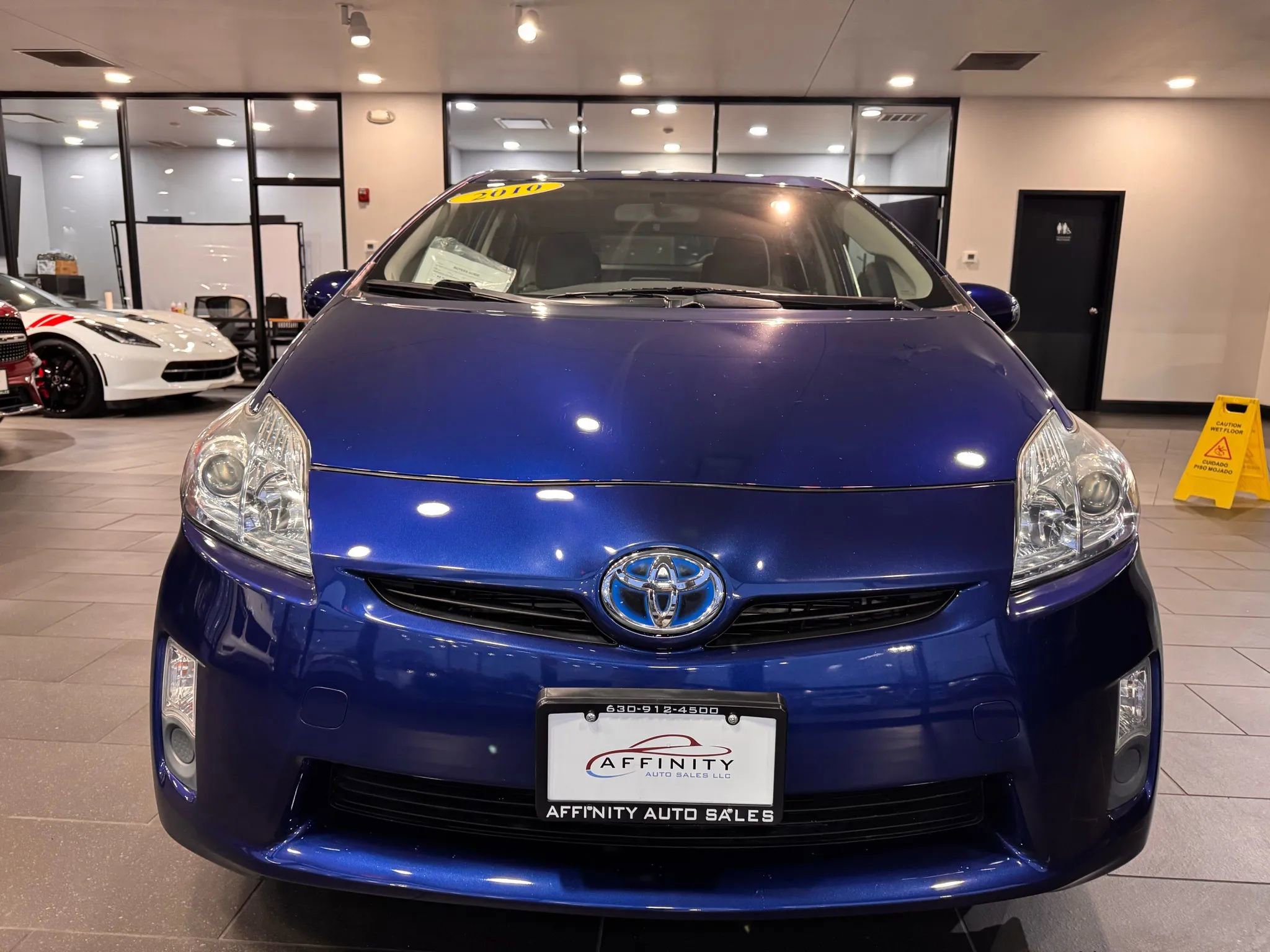 Used 2010 Toyota Prius Two image 8