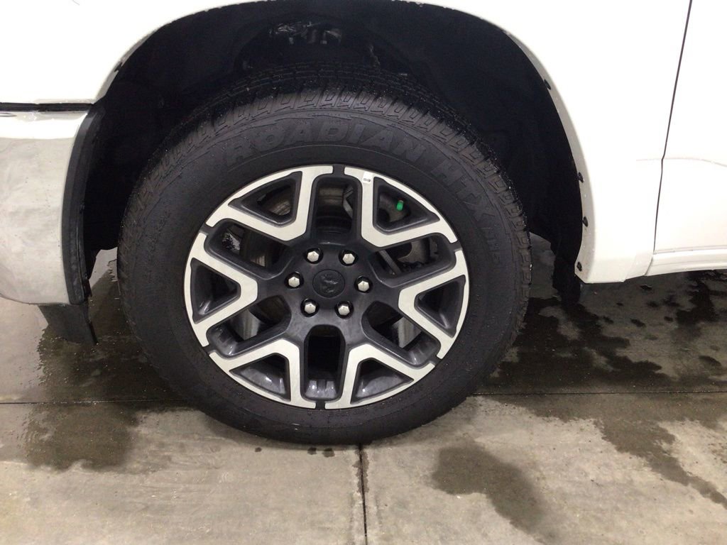 Used 2025 RAM 1500 Laramie image 8