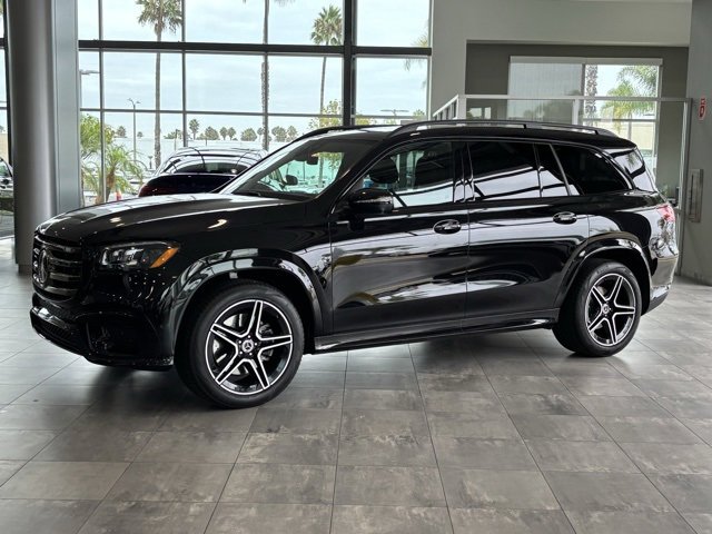 Used 2025 Mercedes-Benz GLS 450 4MATIC image 7