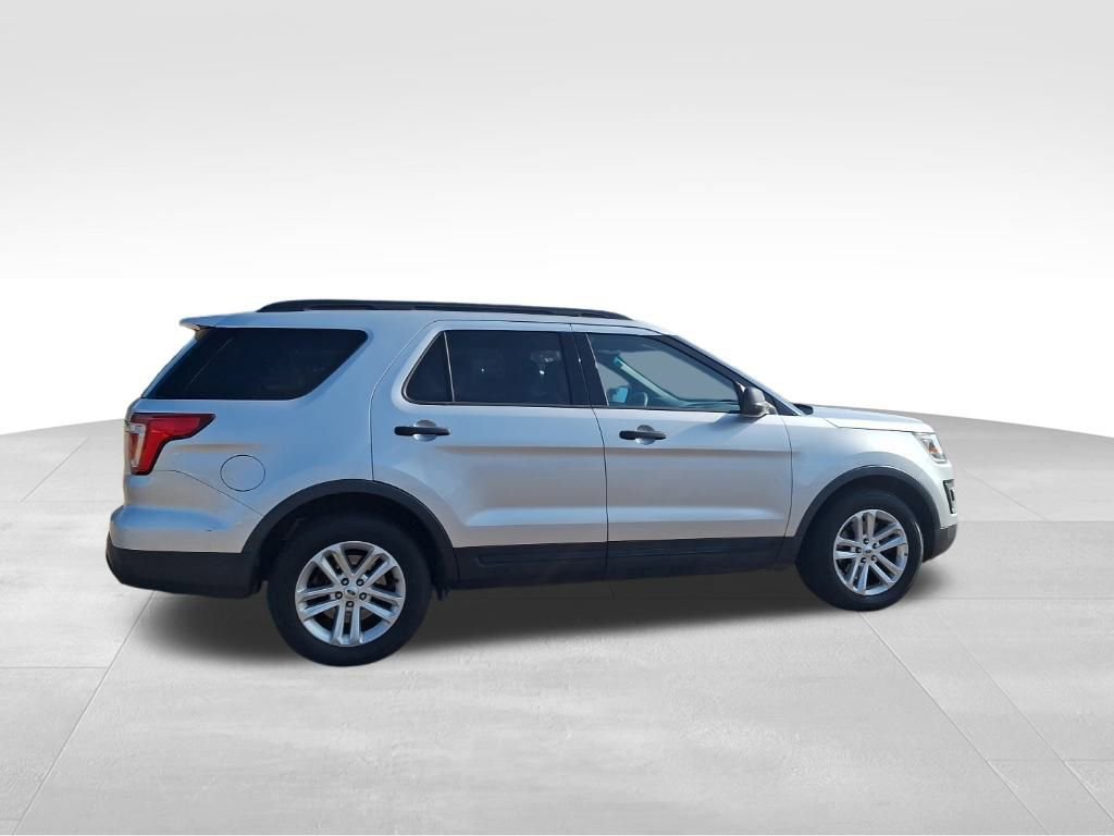 Used 2017 Ford Explorer Base image 7