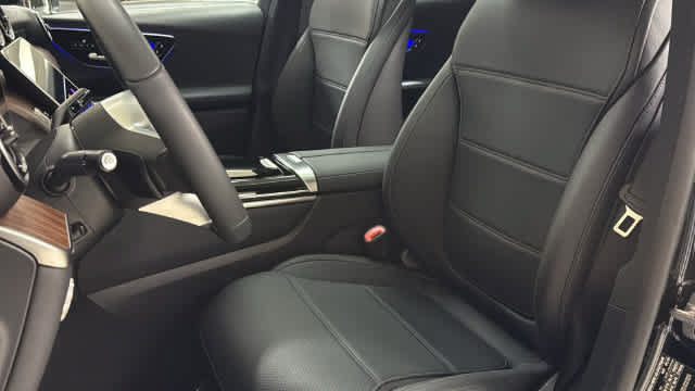 Certified 2026 Mercedes-Benz GLC 300 4MATIC image 25