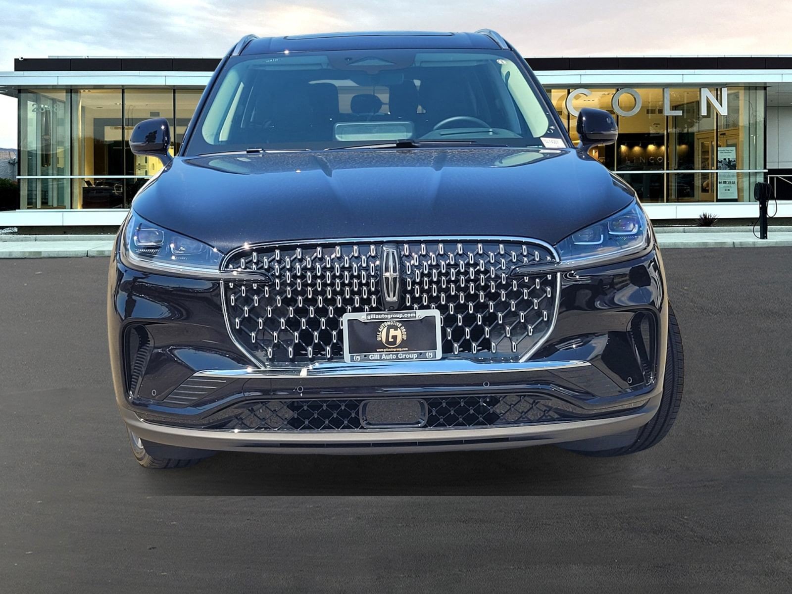 New 2026 Lincoln Aviator Reserve AWD/4WD image 2