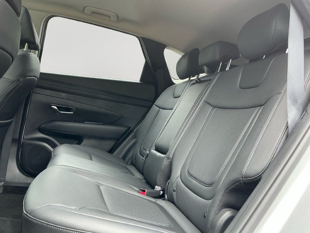 Used 2025 Hyundai Tucson SEL FWD image 15