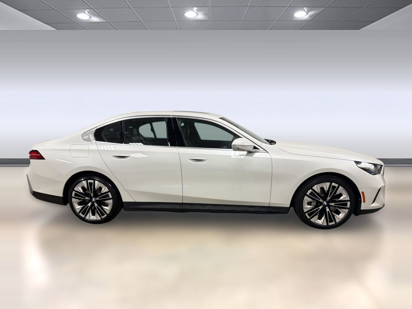 Certified 2025 BMW 540i xDrive AWD/4WD image 7