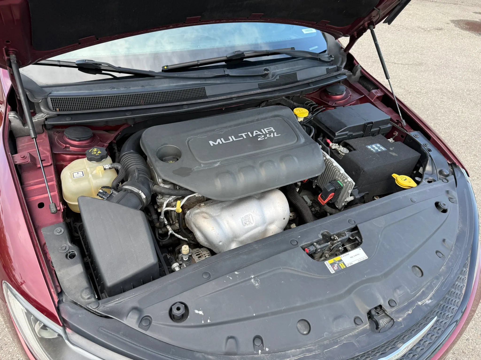 Used 2016 Chrysler 200 S w/ Comfort Group FWD image 29