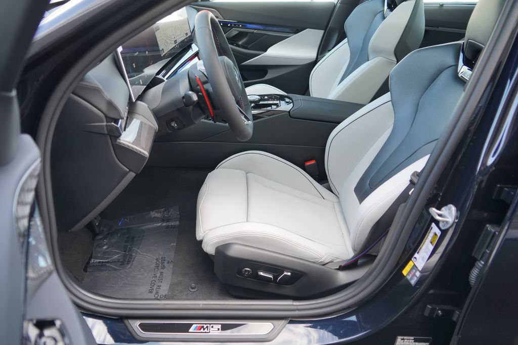 New 2027 BMW M5 w/ Executive Package AWD/4WD image 10