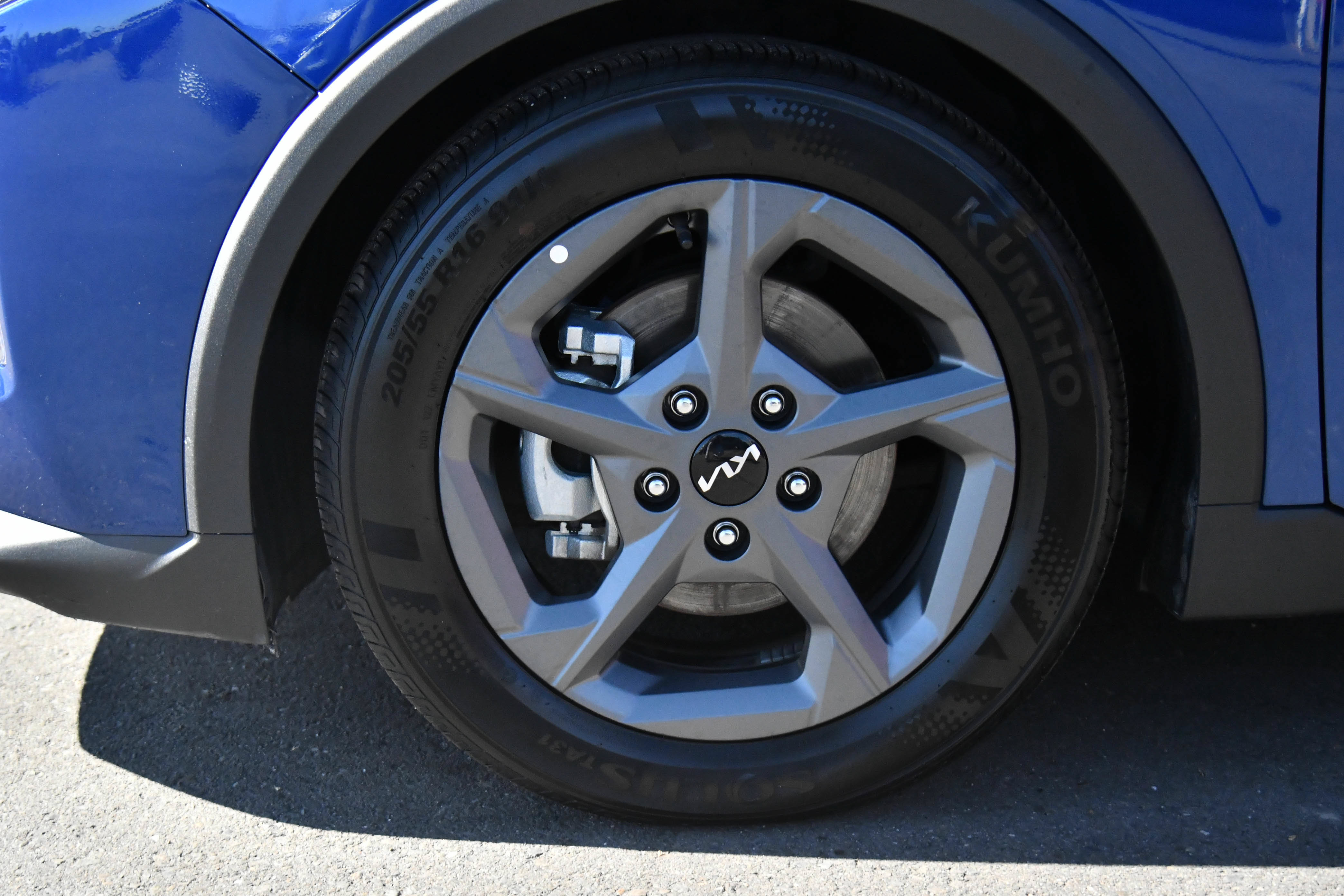 Used 2025 Kia K4 FWD image 12