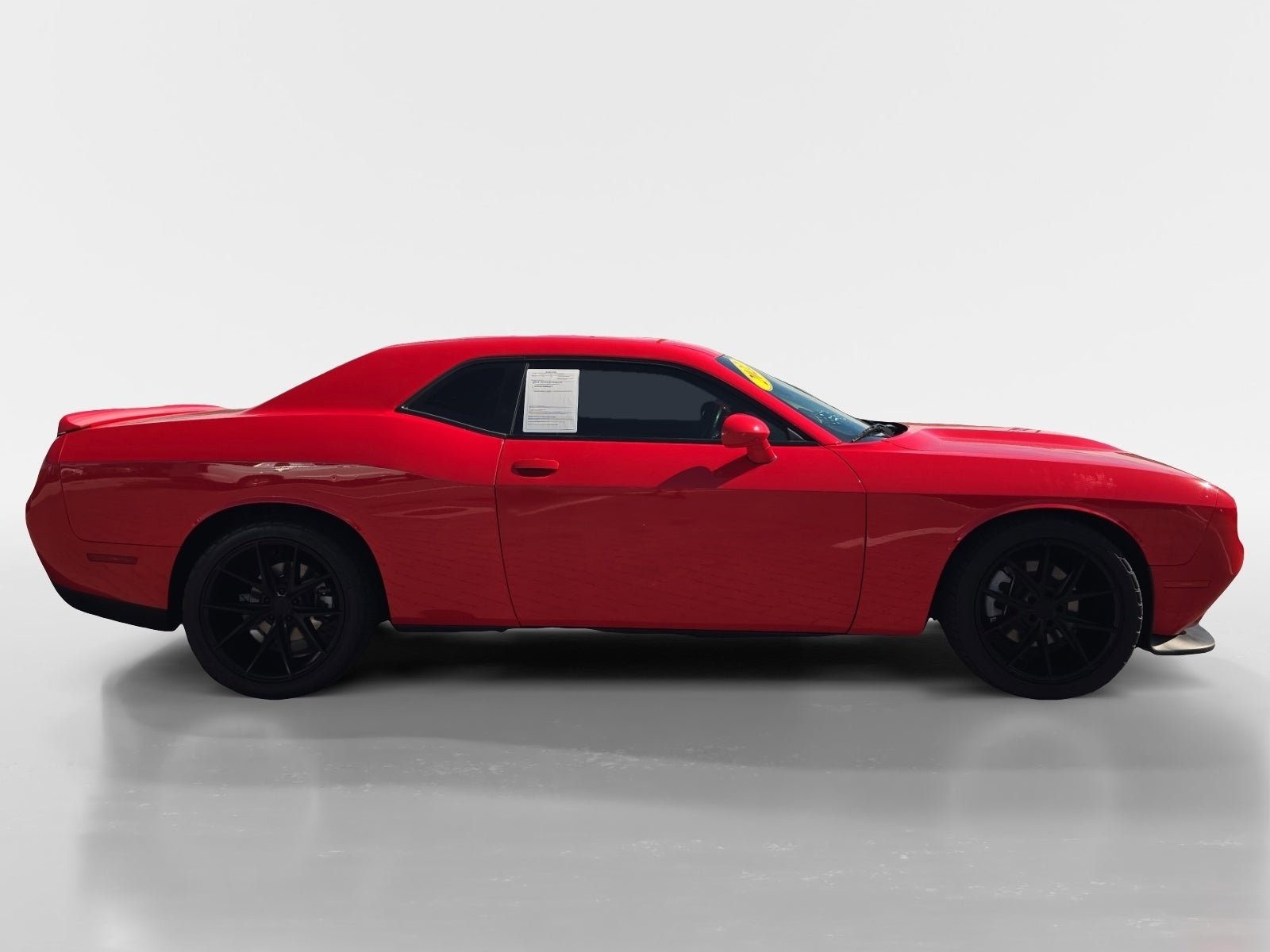 Used 2022 Dodge Challenger GT RWD image 2
