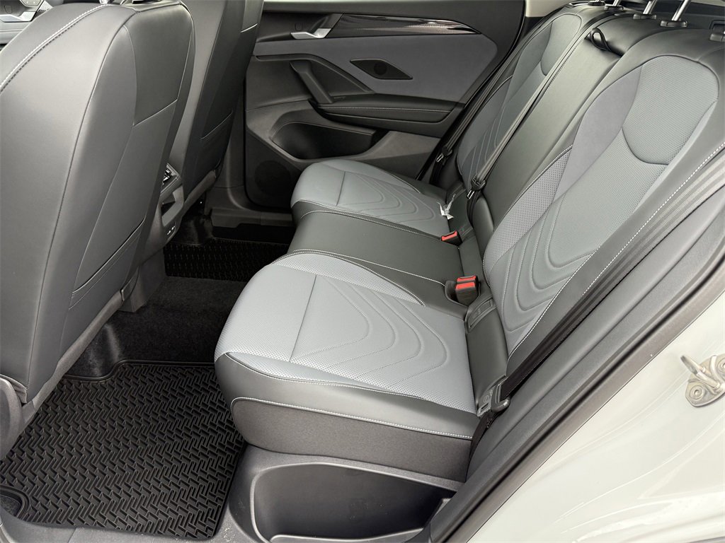 New 2026 Volkswagen Tiguan SE image 22