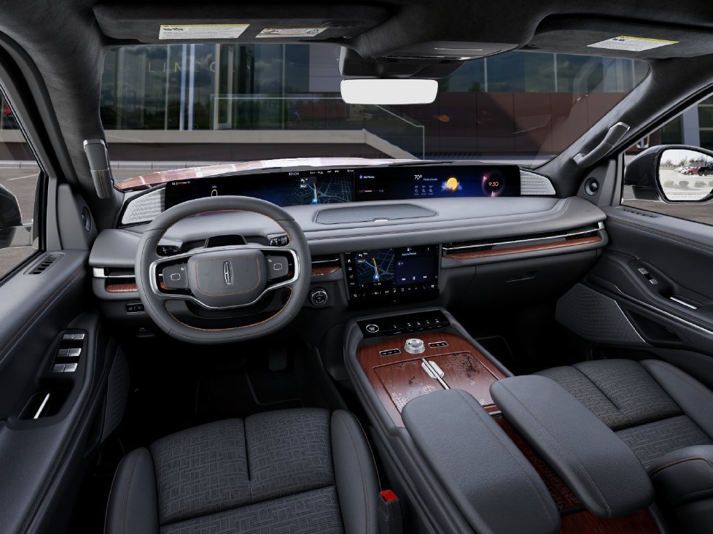 New 2027 Lincoln Navigator Black Label AWD/4WD image 9
