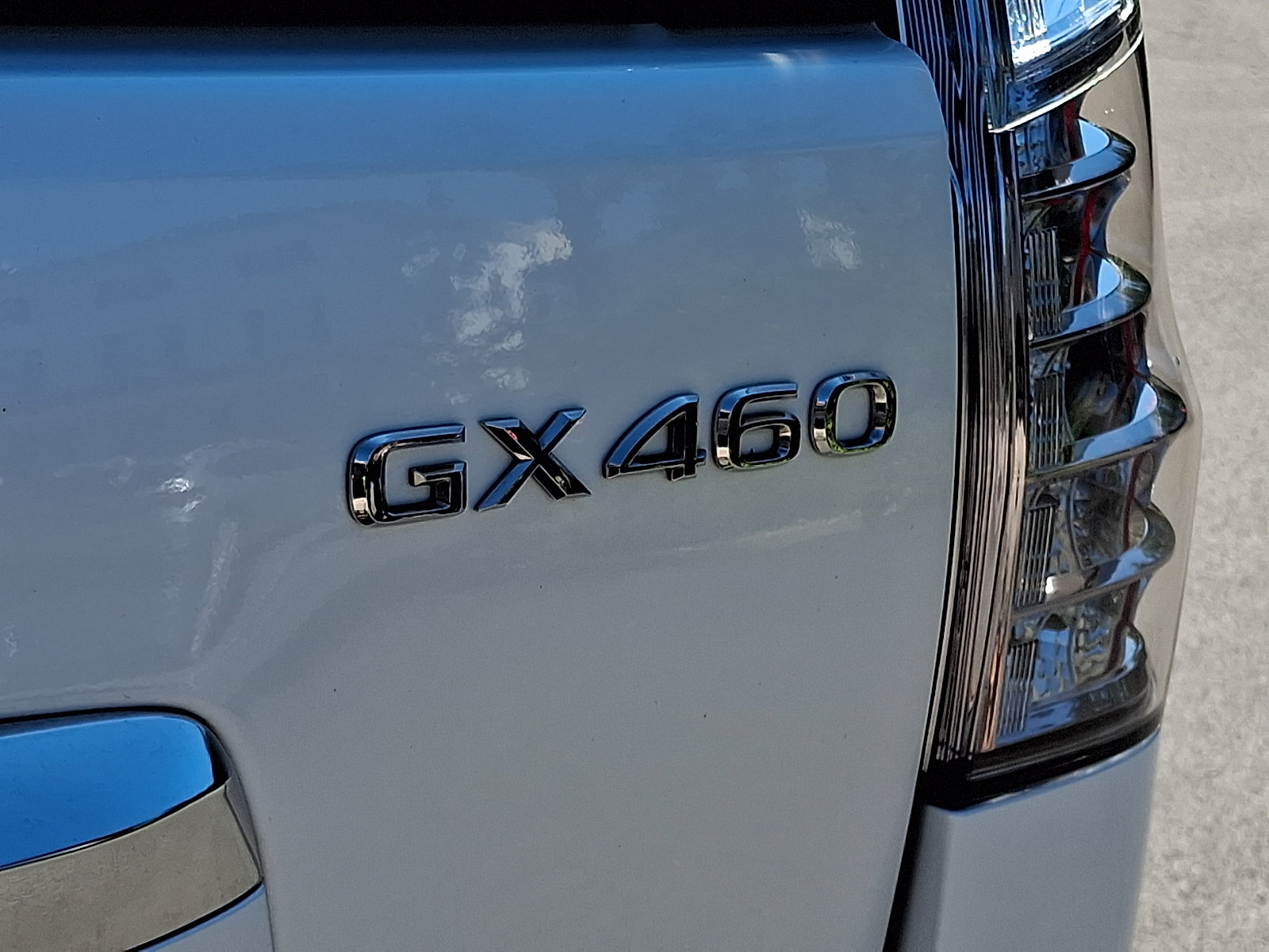 Certified 2023 Lexus GX 460 Premium w/ Premium Package AWD/4WD image 32