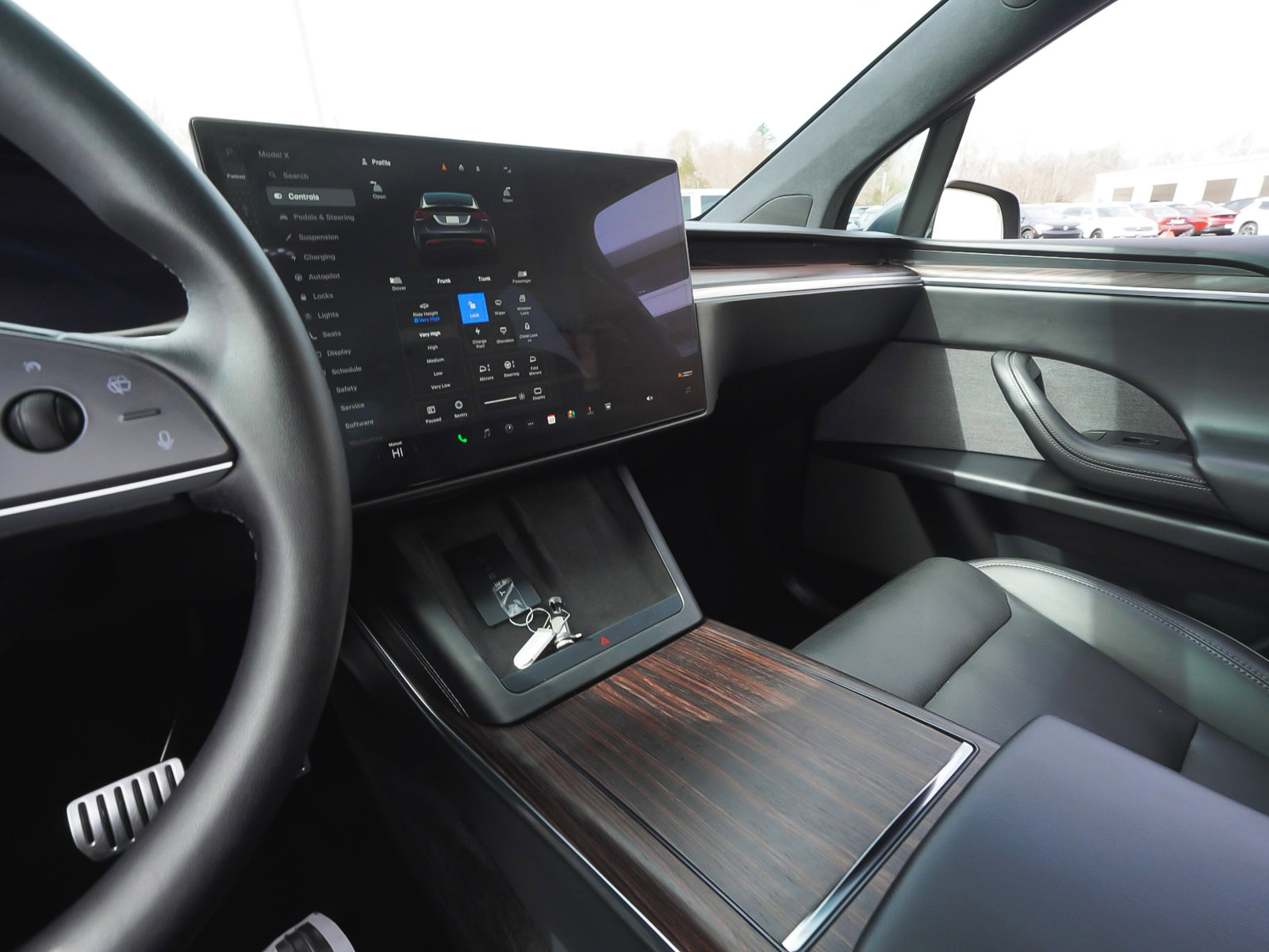 Used 2024 Tesla Model X image 28