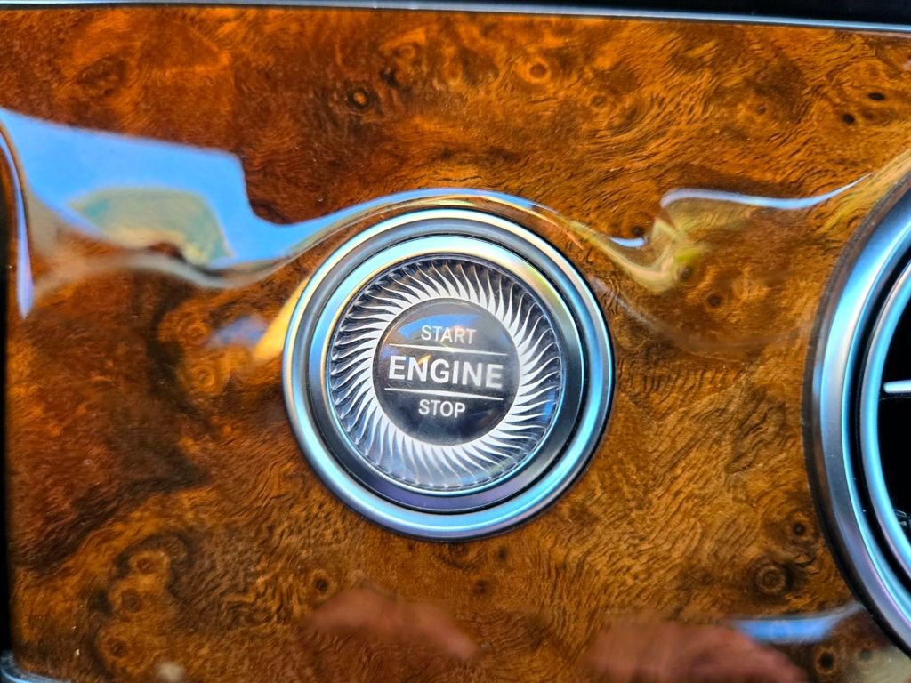 Used 2020 Mercedes-Benz E 450 4MATIC Sedan w/ Driver Assistance Package image 34