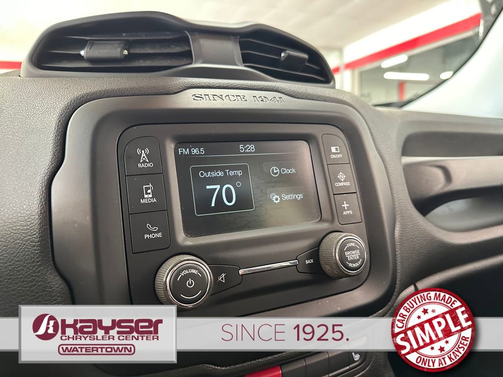 Used 2017 Jeep Renegade Trailhawk w/ Premium Trailhawk Package image 20