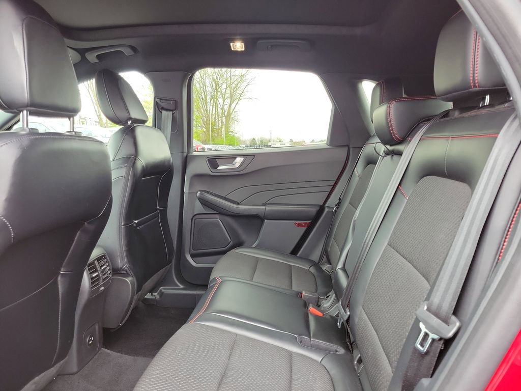 Certified 2023 Ford Escape ST-Line w/ Tech Pack #1 AWD/4WD image 13