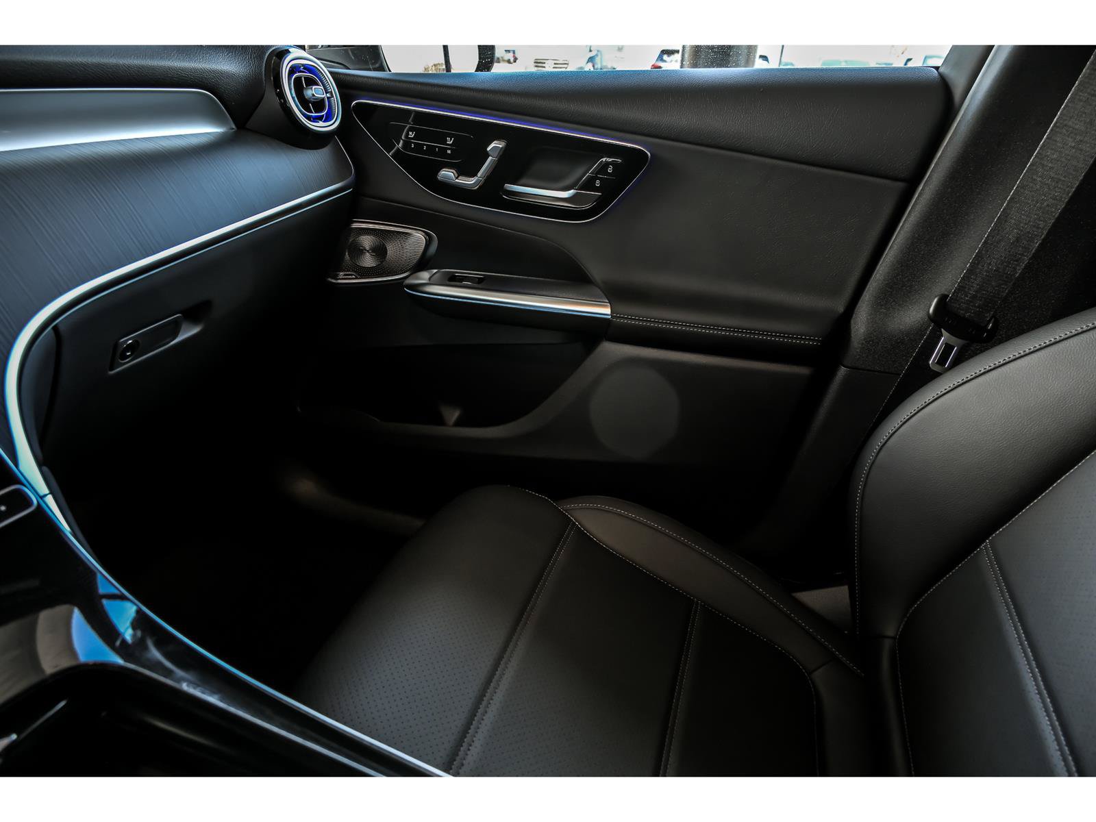 Certified 2026 Mercedes-Benz GLC 300 4MATIC image 17
