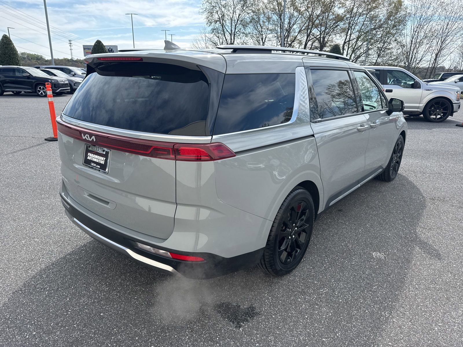 Used 2023 Kia Carnival SX Prestige image 7