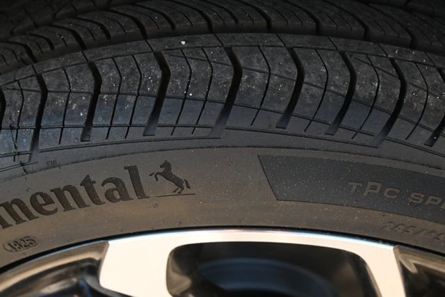 New 2026 Chevrolet Trax RS w/ Sunroof Package image 28