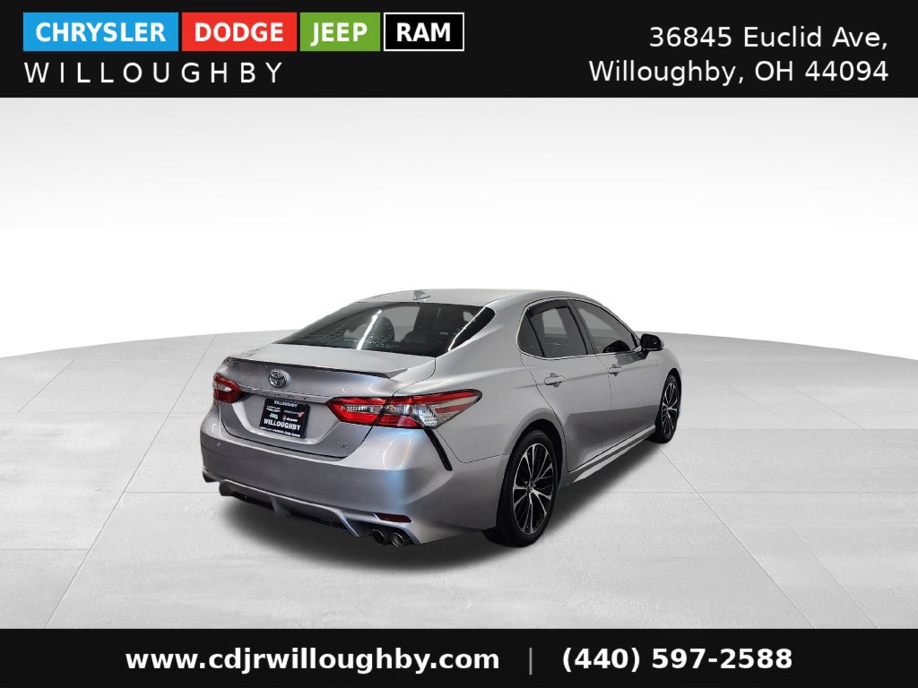 Used 2018 Toyota Camry SE w/ Audio Package FWD image 9