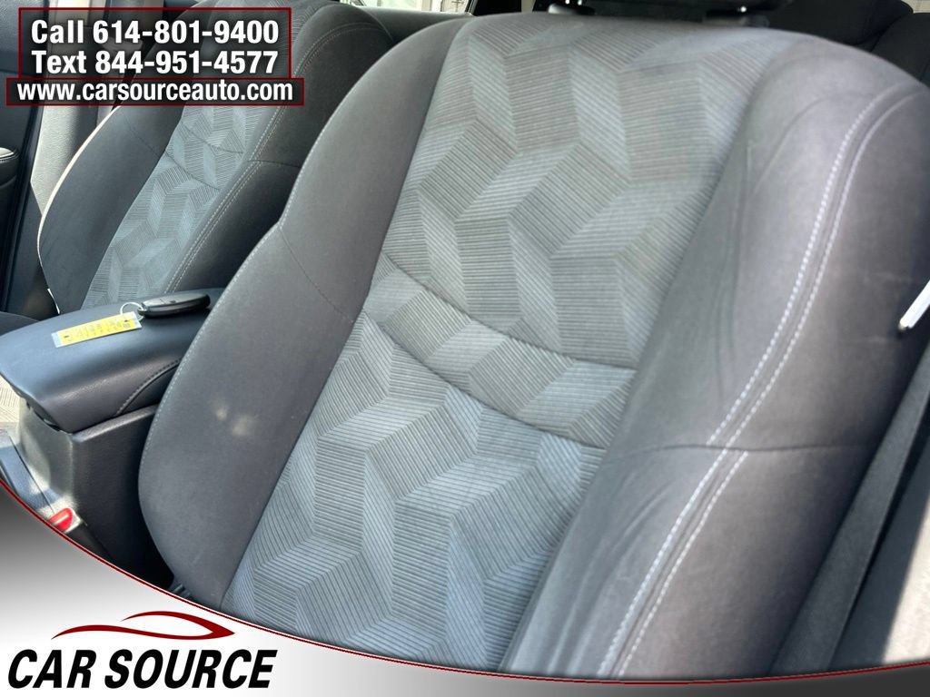 Used 2016 Nissan Rogue SV w/ SV Premium Package AWD/4WD image 11