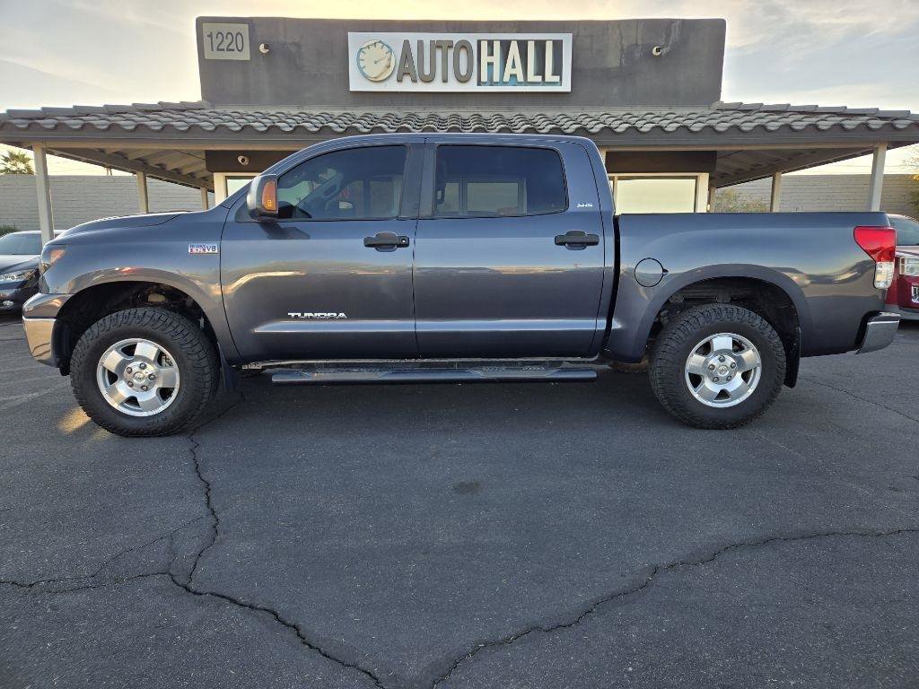 Used 2010 Toyota Tundra CREWMAX SR5 image 2