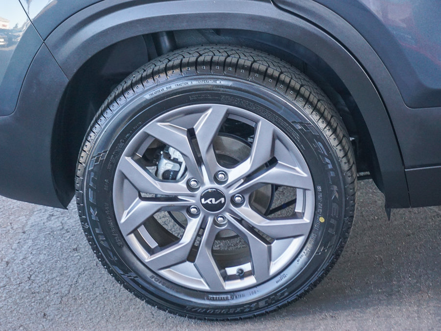 Certified 2024 Kia Seltos S FWD image 9