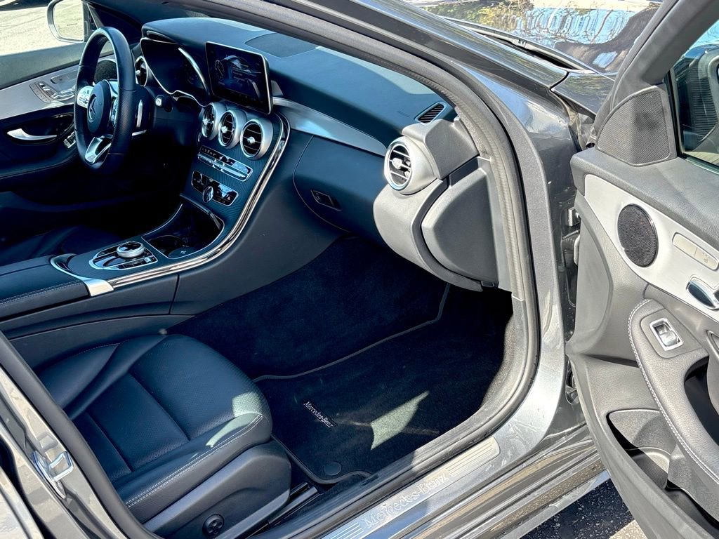 Used 2021 Mercedes-Benz C 300 Sedan image 31