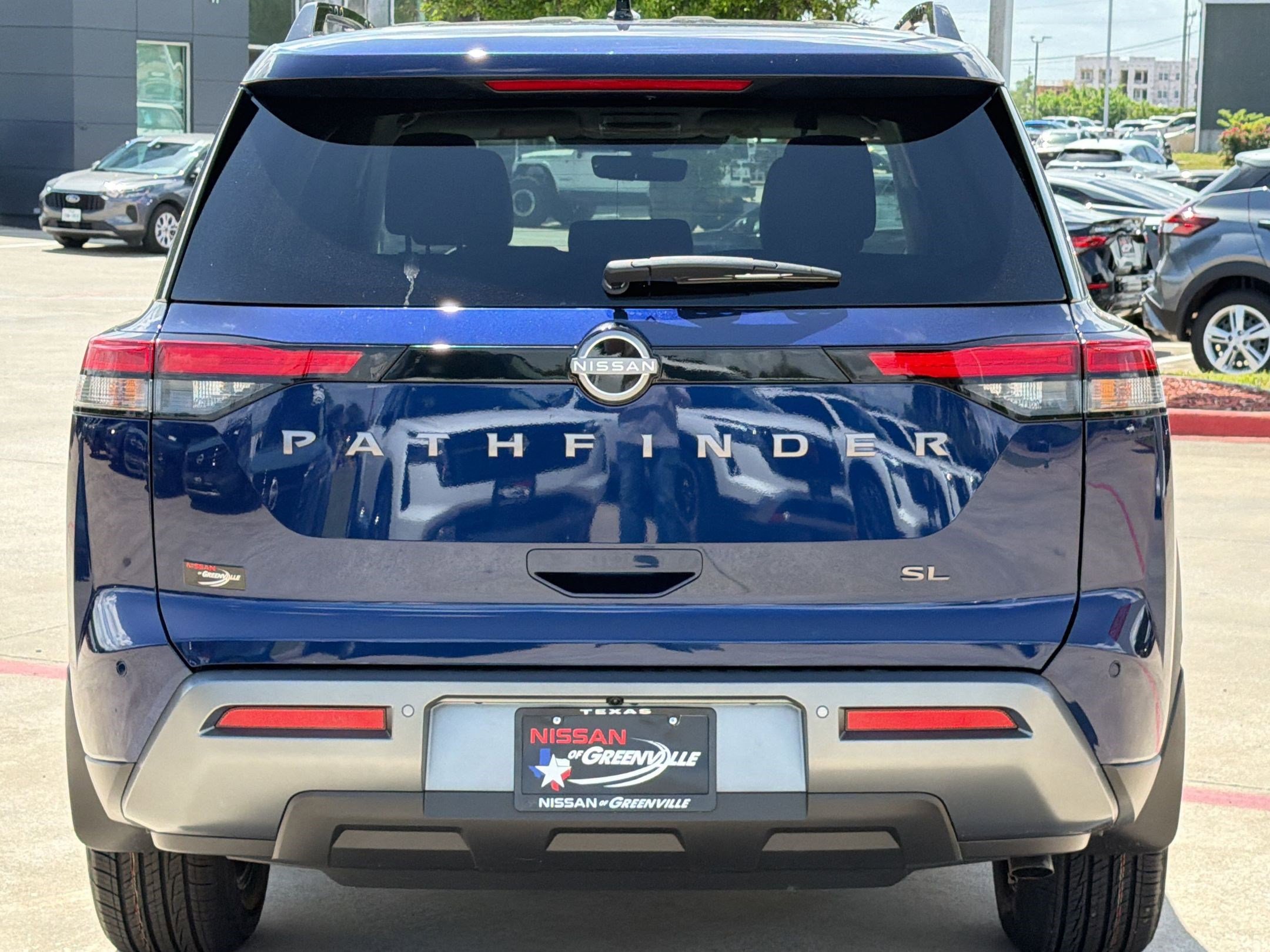 New 2026 Nissan Pathfinder SL image 10