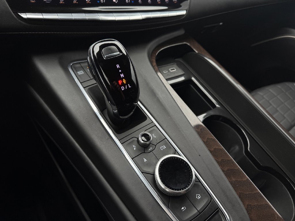 Used 2024 Cadillac Escalade Sport Platinum AWD/4WD image 19