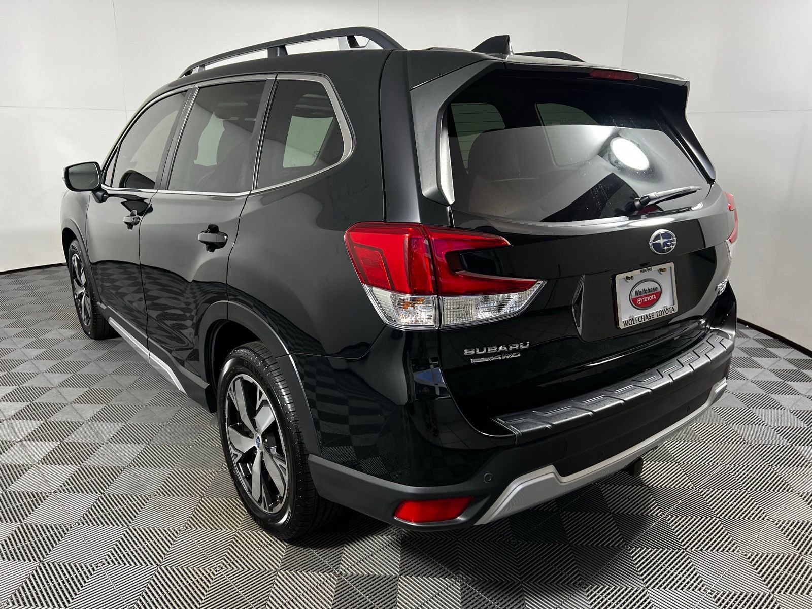 Used 2020 Subaru Forester Touring w/ Popular Package #2 image 7