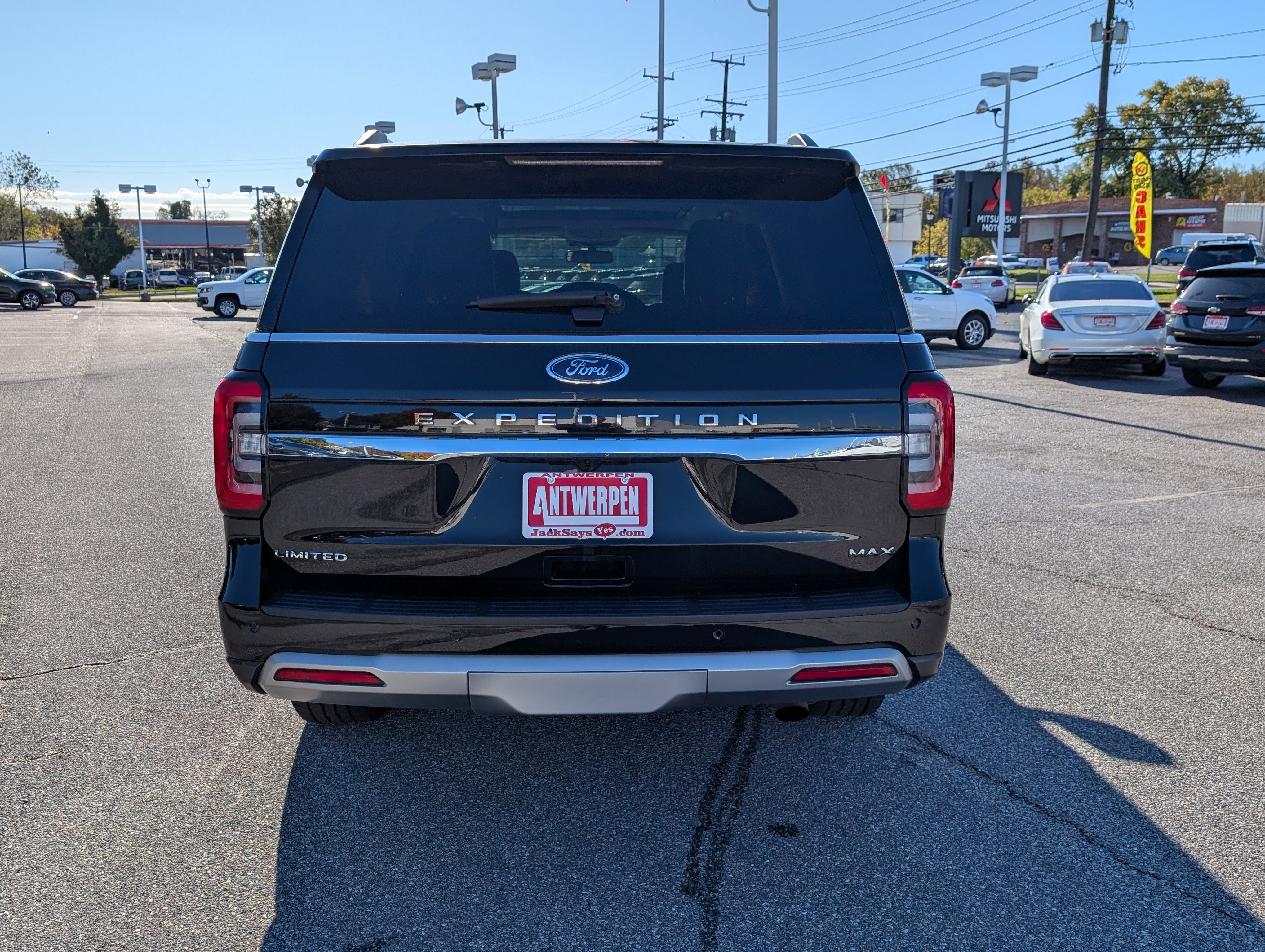 Used 2024 Ford Expedition Max Limited image 4