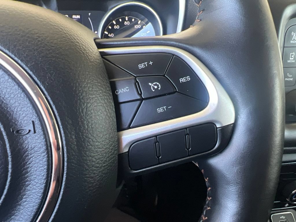 Used 2018 Jeep Compass Latitude w/ Cold Weather Group AWD/4WD image 60