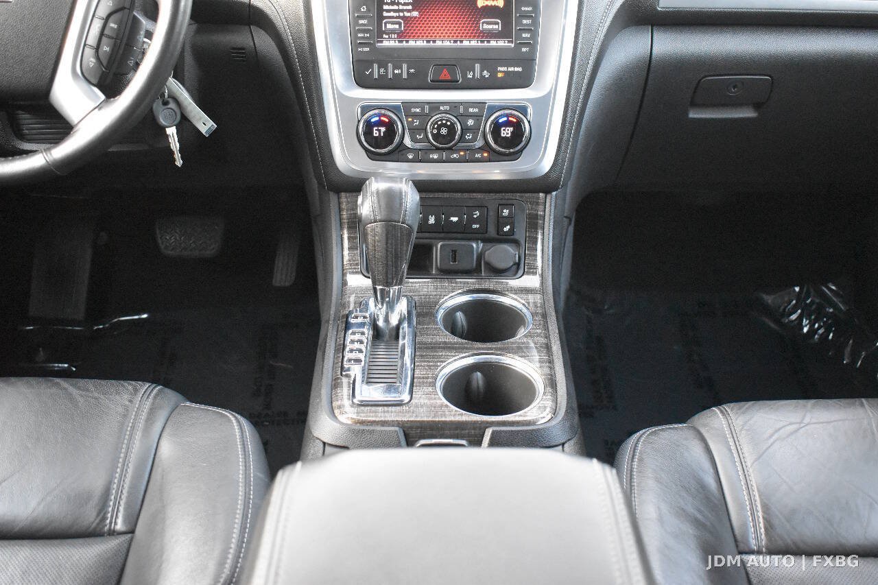 Used 2015 GMC Acadia SLT w/ Technology Package AWD/4WD image 29
