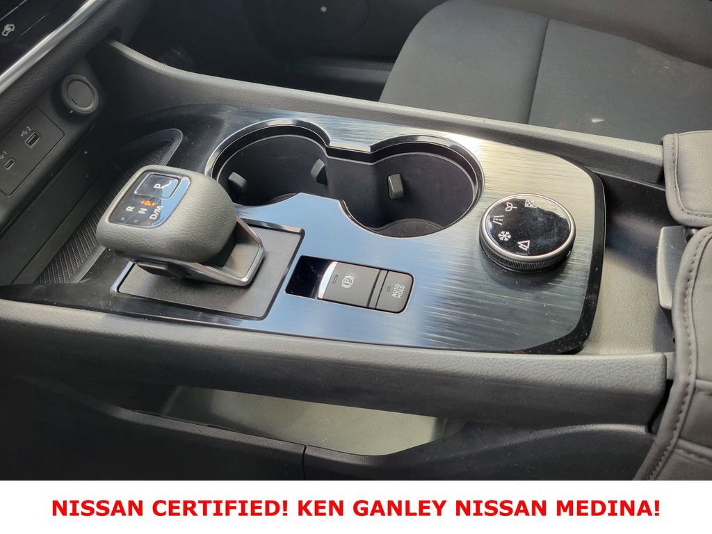 Certified 2023 Nissan Rogue S image 27