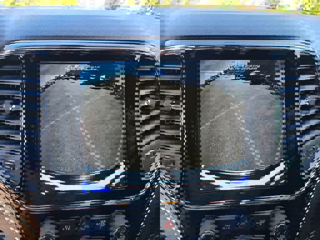 Used 2019 Jeep Grand Cherokee Limited w/ Luxury Group II image 11