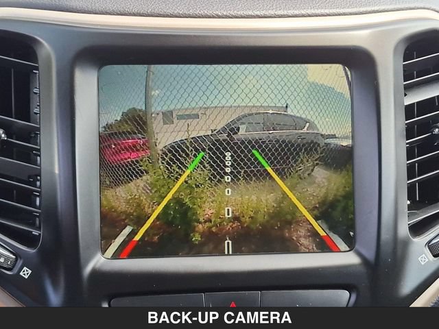 Used 2017 Jeep Cherokee Limited AWD/4WD image 22