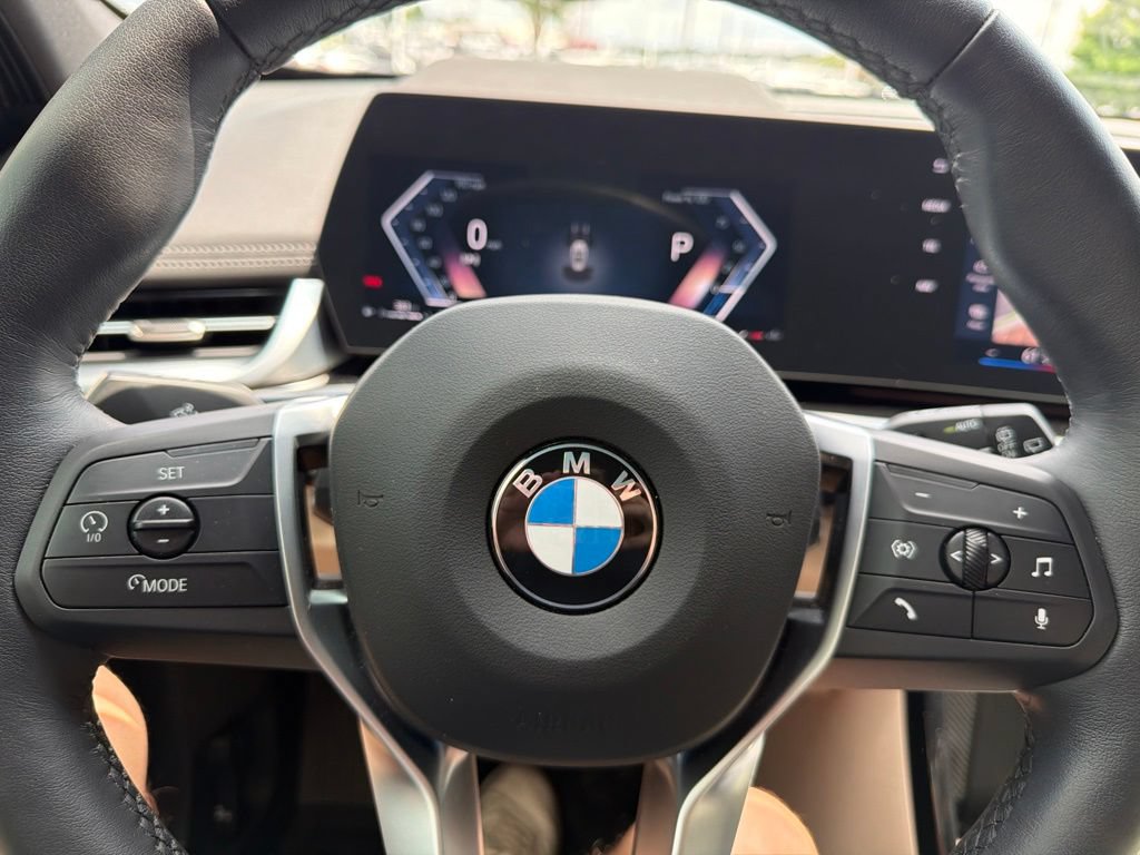 Used 2025 BMW X1 xDrive28i w/ Technology Package AWD/4WD image 18