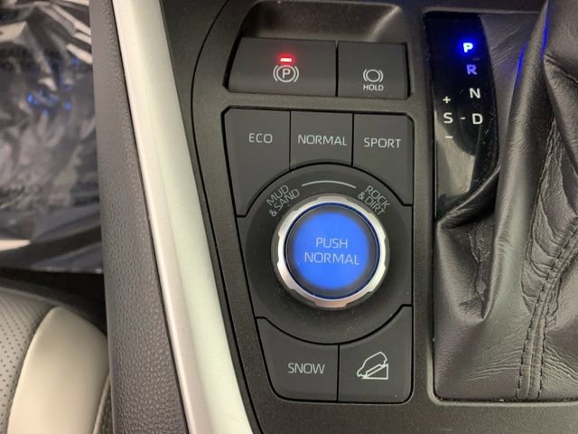 Used 2021 Toyota RAV4 Limited AWD/4WD image 27