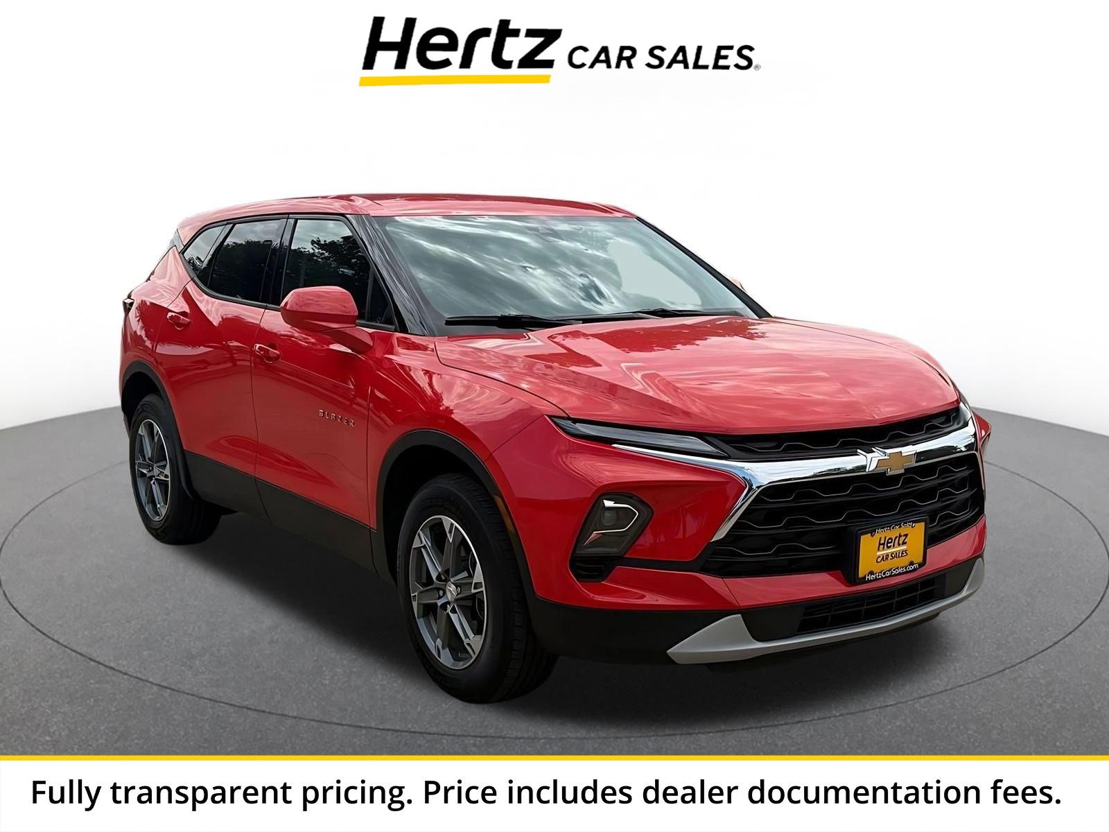 Used 2025 Chevrolet Blazer LT FWD image 1