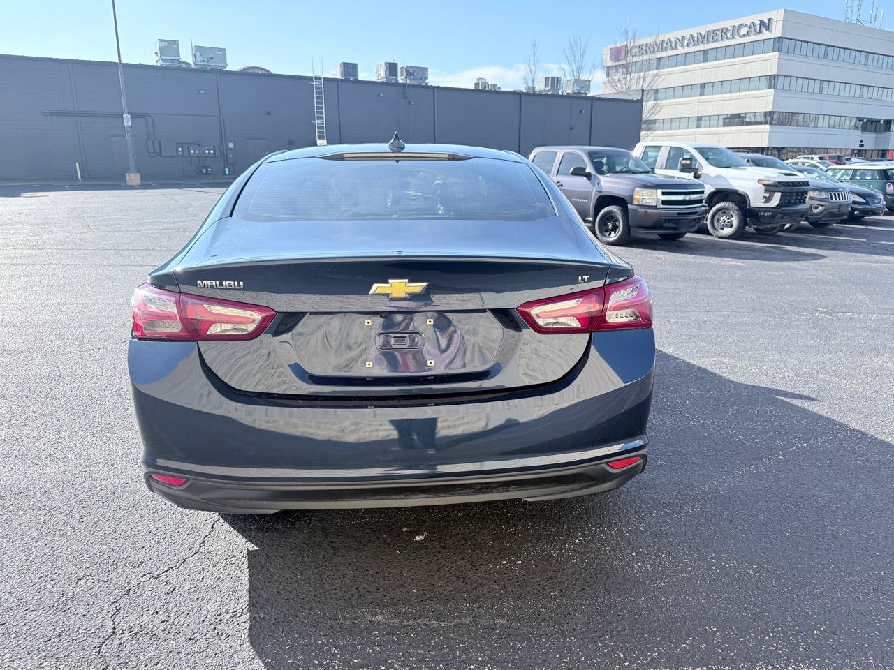 Used 2020 Chevrolet Malibu LT FWD image 4