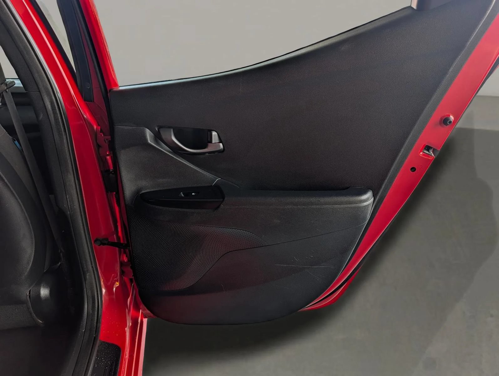 Used 2019 Hyundai Veloster 2.0 FWD image 18