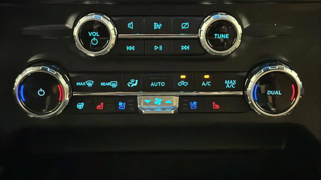 Used 2023 Ford F250 Lariat w/ Lariat Ultimate Package AWD/4WD image 38