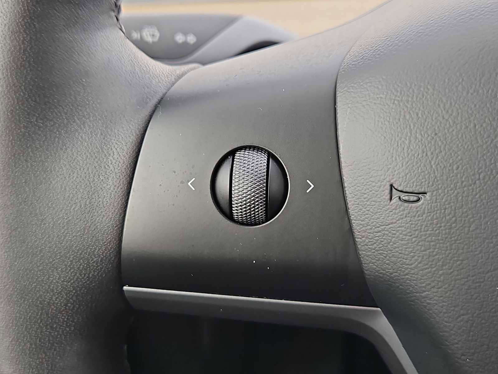 Used 2022 Tesla Model Y Performance image 24