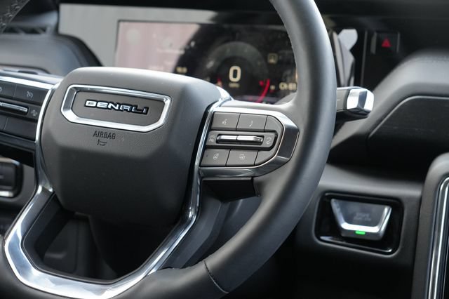 Used 2026 GMC Yukon Denali w/ Sun & Power Step Package RWD image 21